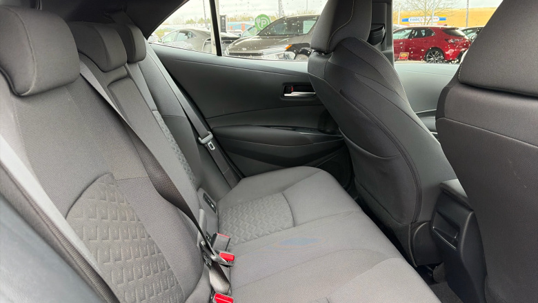 Toyota Corolla 1.8 VVT-i Hybrid Icon Tech 5dr CVT Hybrid Hatchback